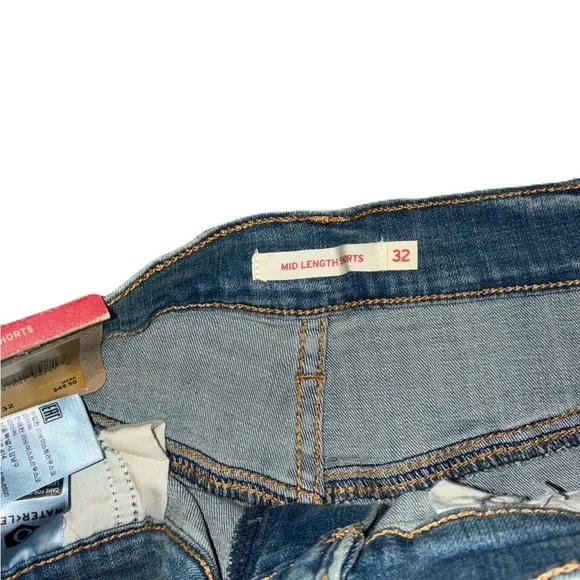 2/$35 Levi NWT Mid Rise Mid Length Jean Shorts women Size 32 Blue Casual Summer - Picture 4 of 5
